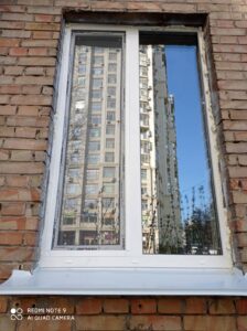 чем штукатурить уличные откосы